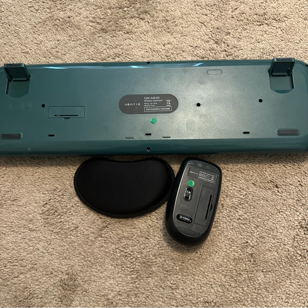 Wireless Mouse & Keyboard Set - Picture 4 of 4